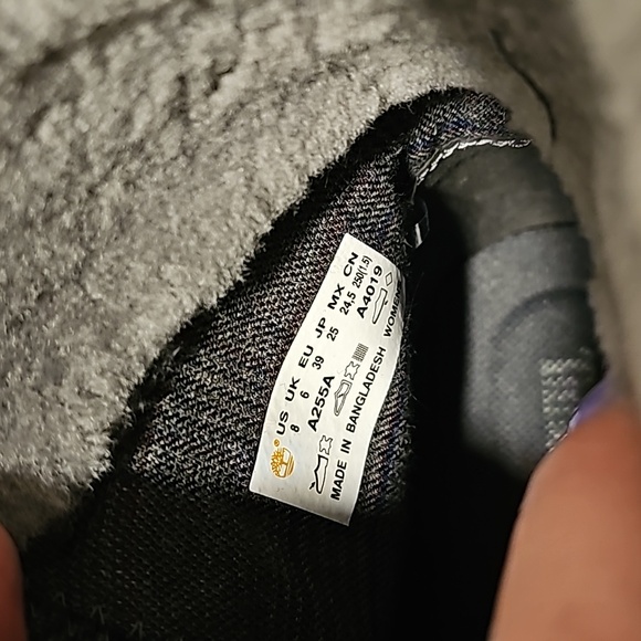 Timberland gray boots - Picture 2 of 4